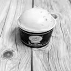 Fresh Strawberry Ice Cream (1 Scoop)