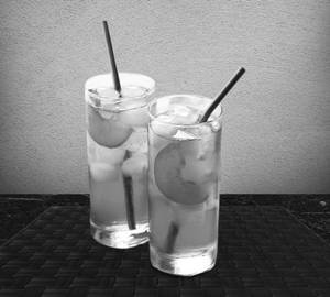 Peach ice tea