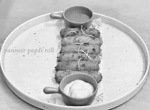 Paneer Papdi Roll