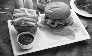 Bulls Eye Burger