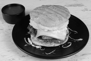 Macaroni Burger 