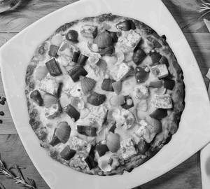 Paneer Tikka Pizza