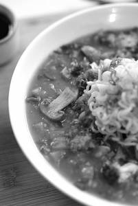 Veg Soft Noodles With Chef Spl Sauce