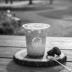 Iced Aren Latte