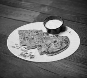Aloo Paratha With Curd (2Pc)