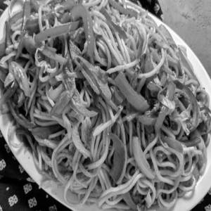 Street Style Chomein Veg