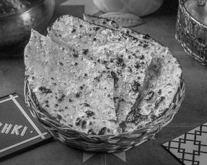 Butter Garlic Cheese Naan