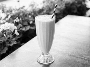 Salted Pistachio Shake