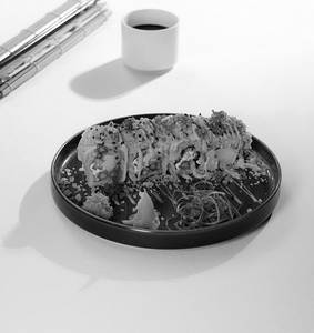 Changs Special Veg Uramaki Roll