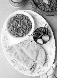 Keema Gravy + 2 Butter Roti