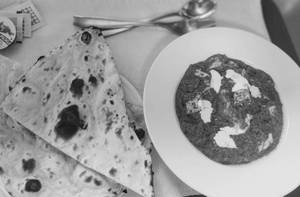 Palak Paneer + 4 Butter Roti