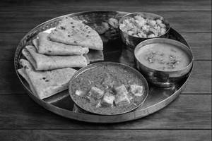 Paneer Medium Tiffin Thali