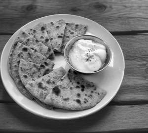 Mix Paratha