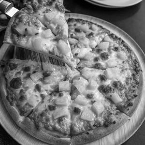 Preminum Fuda Fully Loaded Pizza