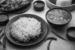 Veg Pan Fried Noodles [Serves 2]