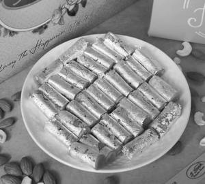 Kaju Roll
