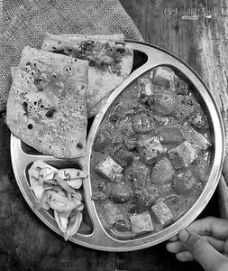 Tawa Paneer + 4 Butter Roti