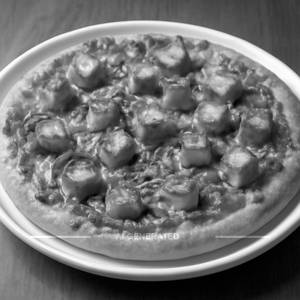 Chilli Paneer Pizza
