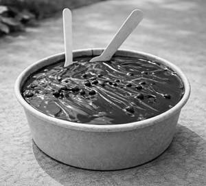 Dark chocolate bowl cake