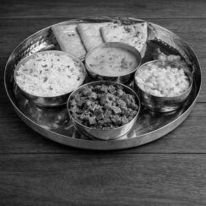 Boss Tiffin Thali Jain