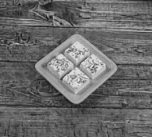 Mawa Barfi [4 Pieces]