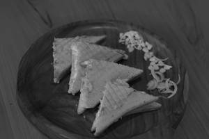 Achari .Sandwich [2 Pieces]