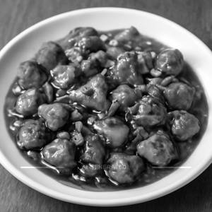 Diced Chicken in Soya Chilli Sauce