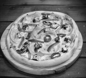 Mushrooms pizza