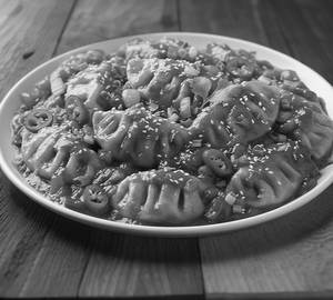 Thick Gravy Momos