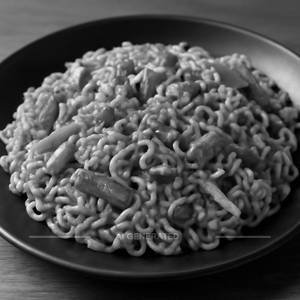 Schezwan veg maggi