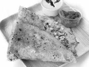 Onion Butter Paneer Dosa