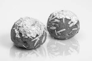 Badam Pista Mothichur Laddu