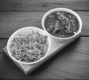 Veg Noodles with Panner Chilli