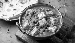 Matar Paneer