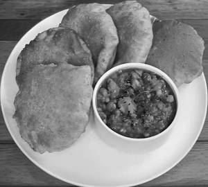 Aloo Matar Sabji with 5 Poori