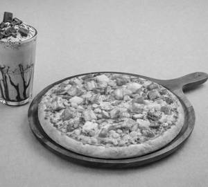 Paneer Cheesy Pizza + Kitkat Shake Large (Combo)