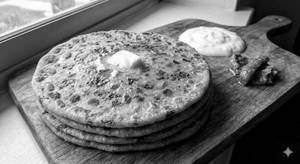 Aloo Methi Paratha