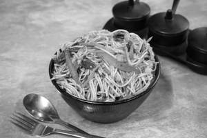 Veg Chilly Garlic Noodles