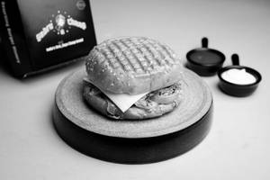 Yo Yo Burger Singh Chaap Burger