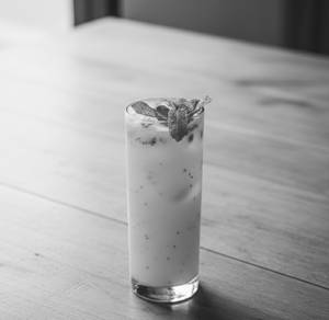 Mango Pineapple Chia Quencher