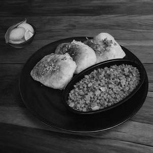 Chicken Keema And 3 Pav