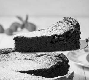 Flourless Chocolate Cake Slice