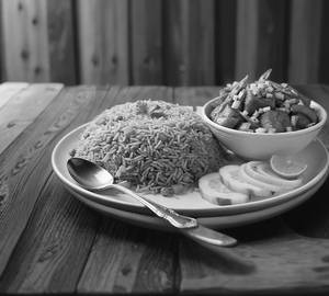 Fried Rice with Chilli Paneer Gravy
