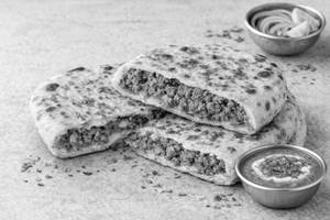 Chicken Kheema  Stuffed Naan With Gravy