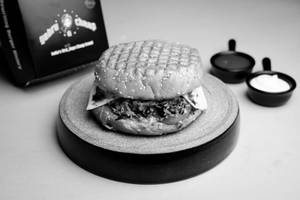 Gabru Da Special Smoky Chaap Burger
