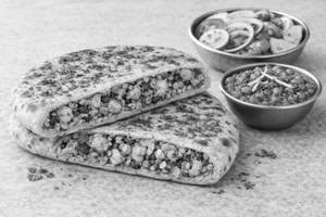 Amritsari Gobhi Kulcha (cholle 150ml & Salad)