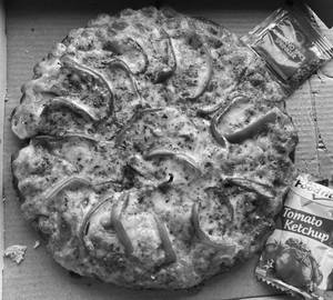 7" Cheese And Capsicum Pizza