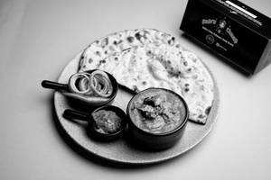 Chaap Tikka Masala + Any Choice Of Bread + Salad + Pickle