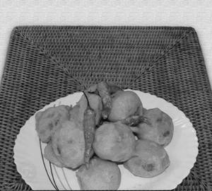 Aloo Chop (10) Pieces] With Ghugni