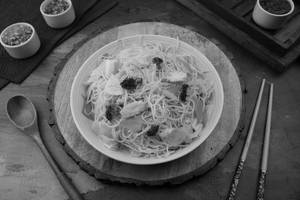 Classic Hawker Noodles-non Veg